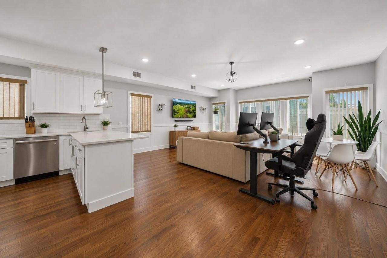 126 South St #2 - Photo 4 of 25