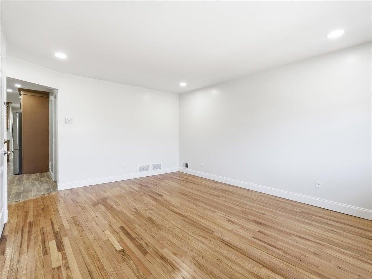 119 Bergen St #1 - Photo 5 of 30