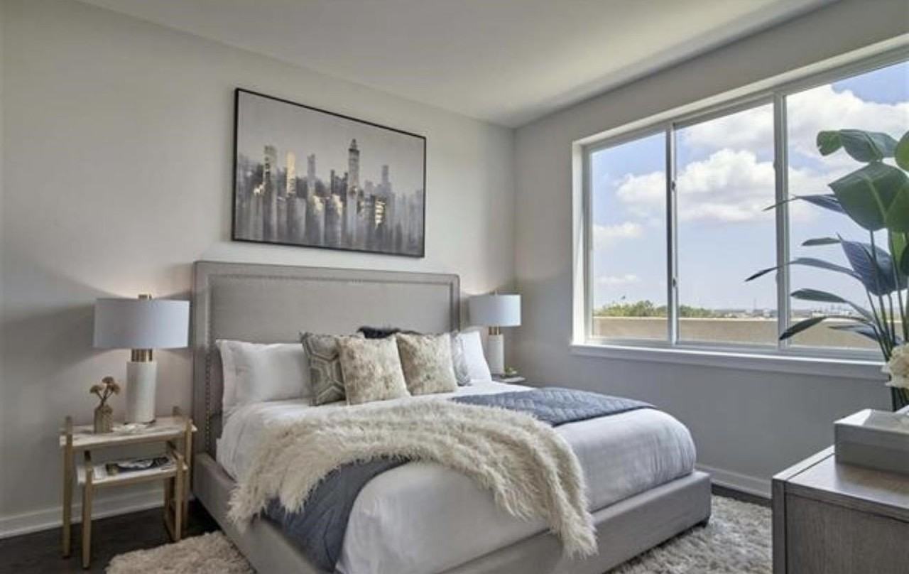 250 Avenue E #602 - Photo 5 of 6