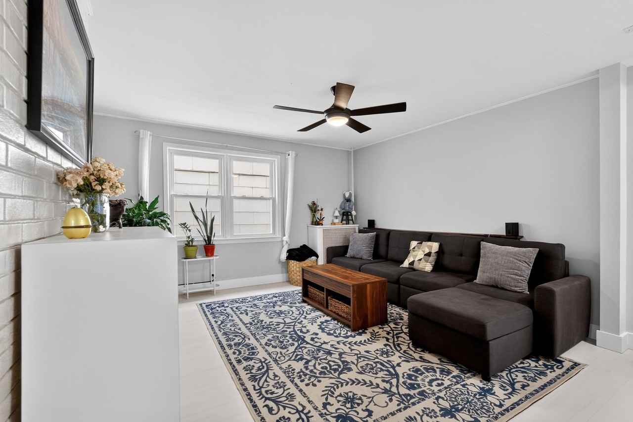 59 W 6th St - Photo 5 of 30
