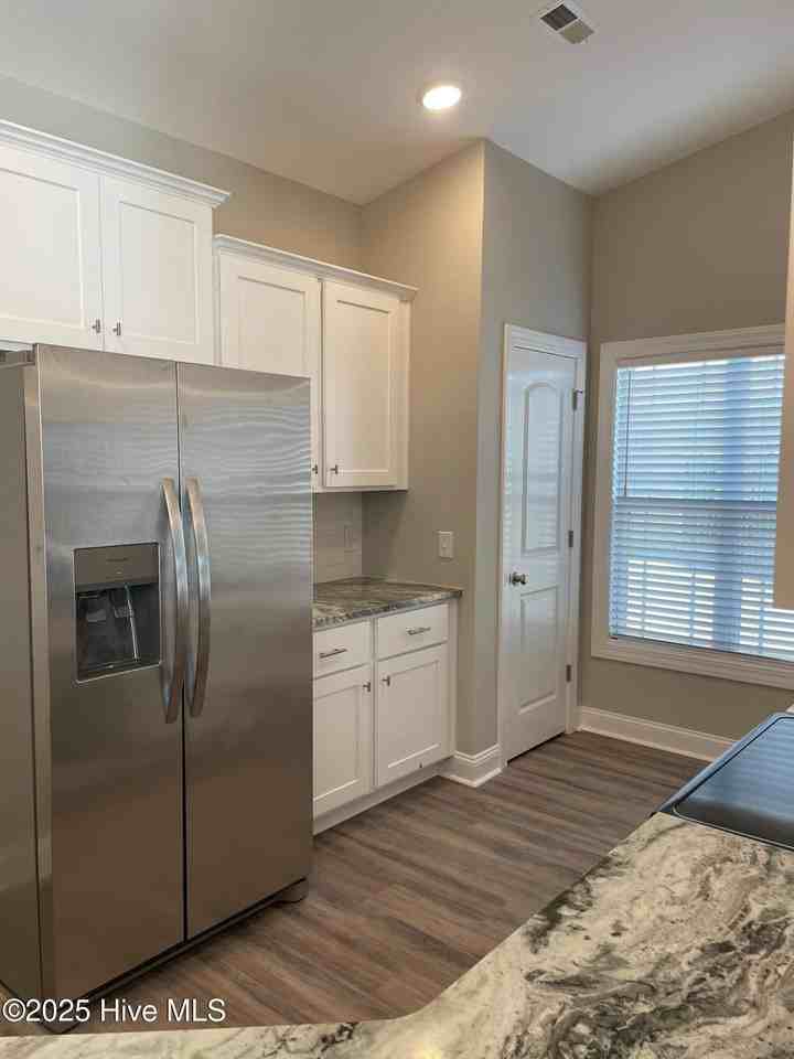 2308 Sweet Bay Dr #B - Photo 6 of 17