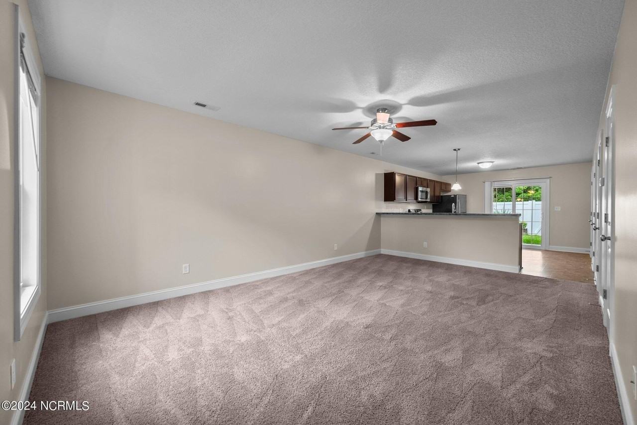 235 E Murrow Ln - Photo 2 of 24