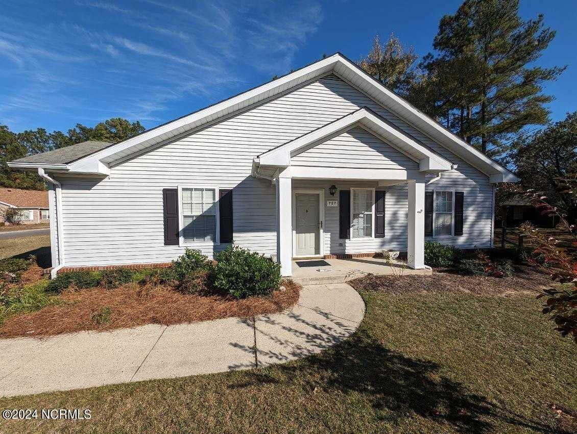727 Chancery Ln - Photo 2 of 22