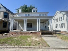 featured image of 207 E Burgess St #C