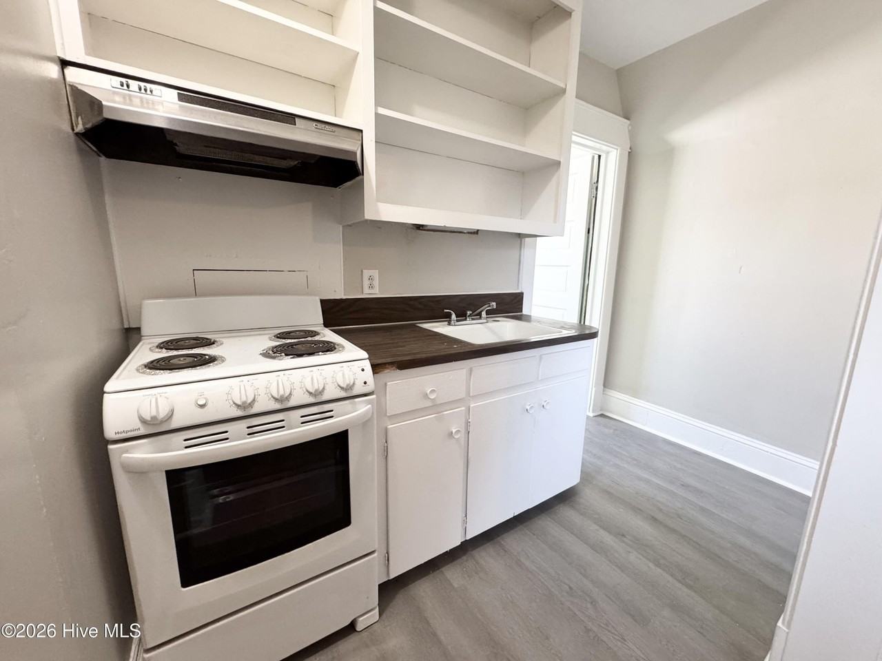 207 E Burgess St #C - Photo 4 of 5