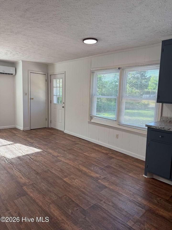 312 Westview Loop - Photo 6 of 15