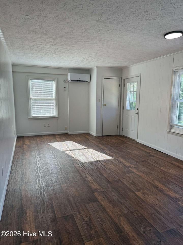 312 Westview Loop - Photo 7 of 15