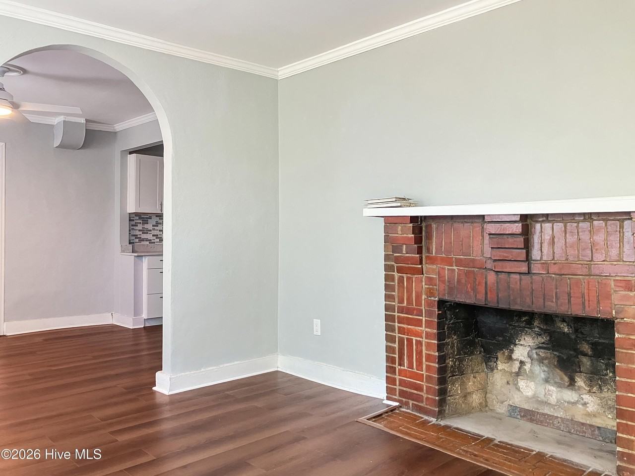 418 Lecompte Ave - Photo 6 of 18