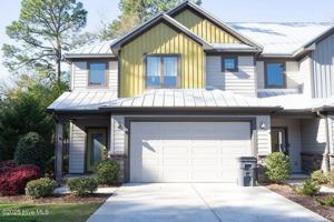 featured image of 691 S Ashe St