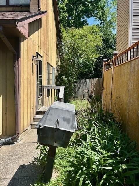 3501 Windgate Way - Photo 4 of 20