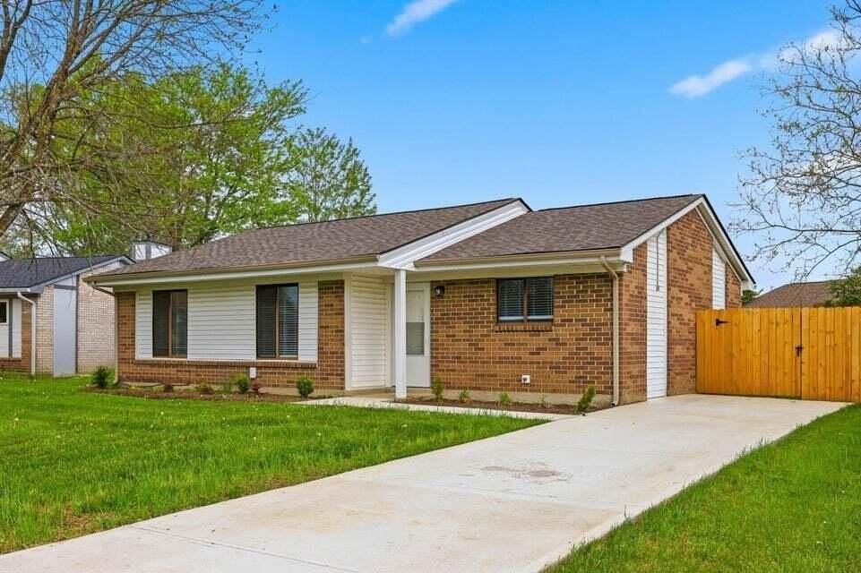 1409 Gatlinburg Ct - Photo 2 of 19