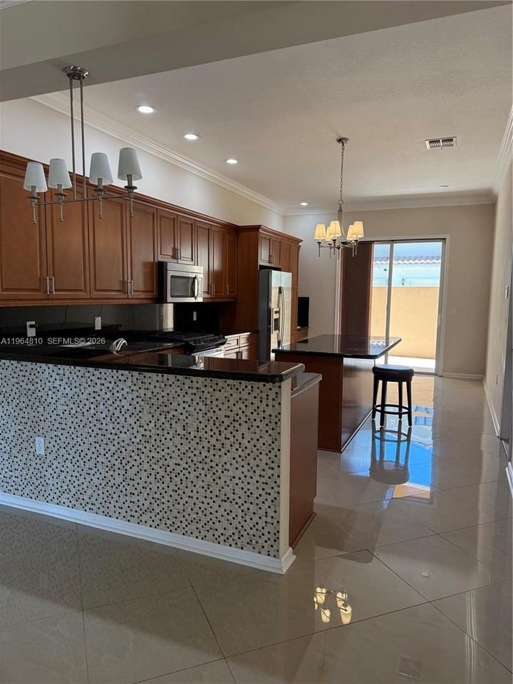 3170 Nw 125th Way #1 - Photo 5 of 18