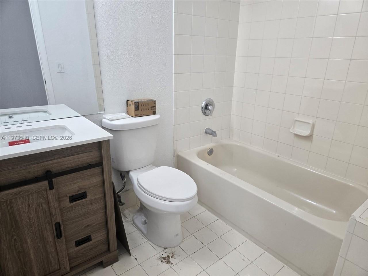 1407 Se 24th Ct #271 - Photo 5 of 11