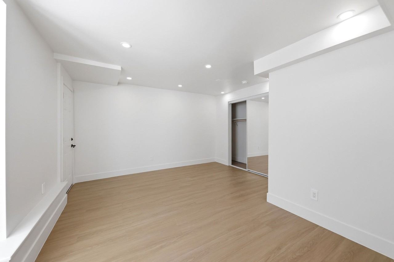 994 Noe St #2 - Photo 2 of 34