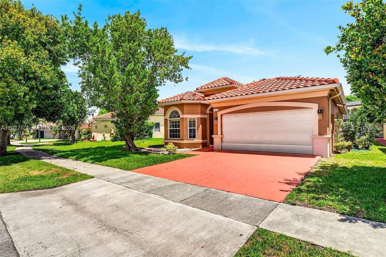 13337 Sw 52nd St - Photo 2 of 40
