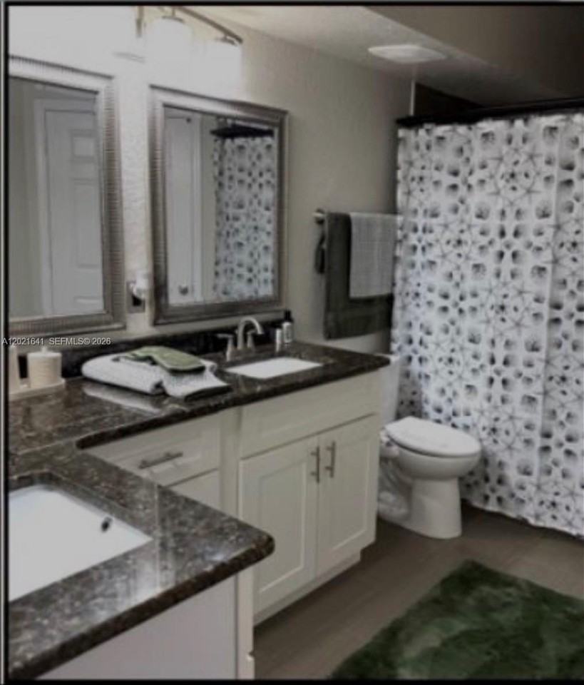 204 E South St #1061 - Photo 4 of 6