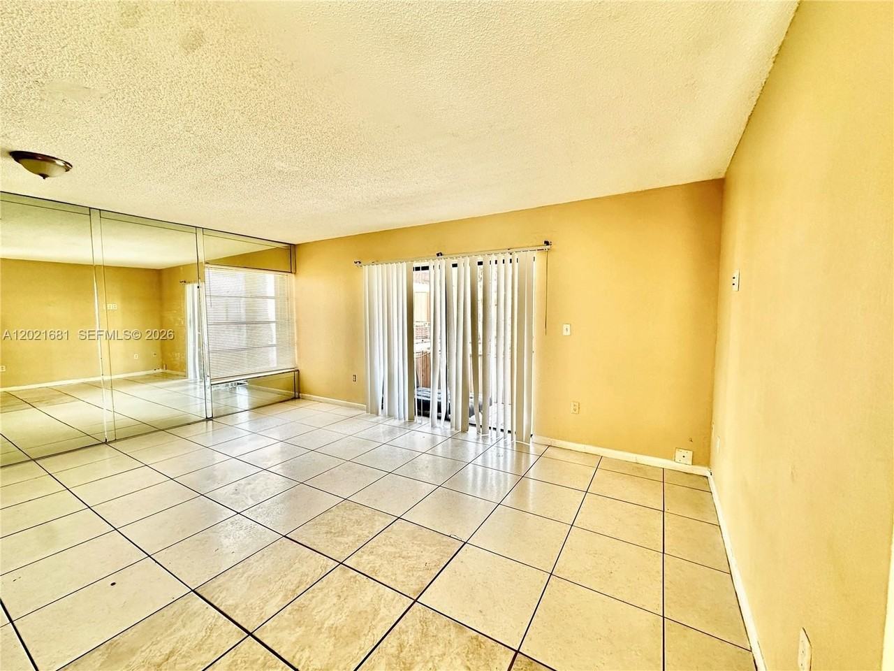 17650 Nw 68th Ave - Photo 3 of 12