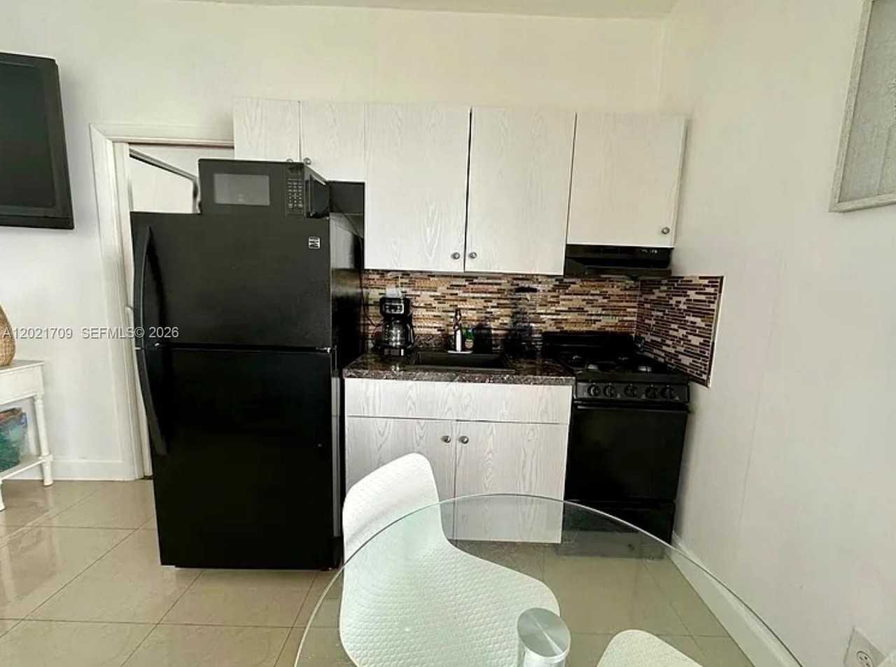 3700 Collins Ave #S306 - Photo 4 of 7