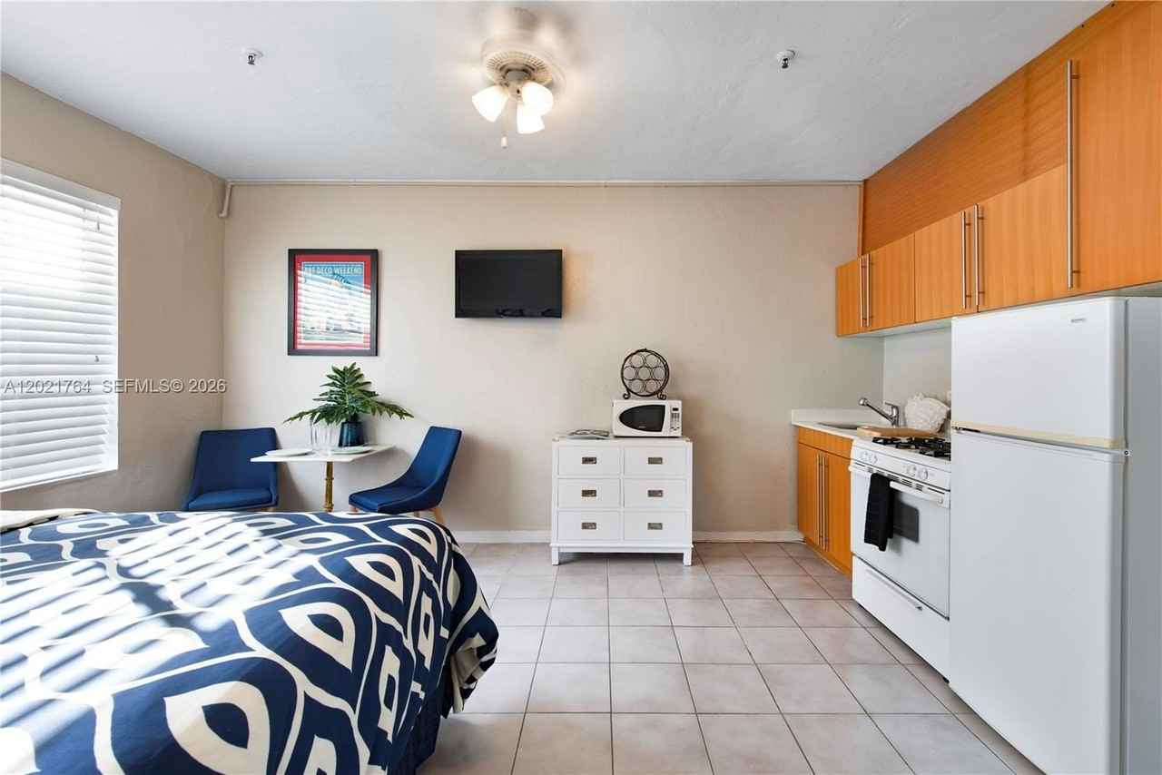 3710 Collins Ave #N305 - Photo 5 of 11