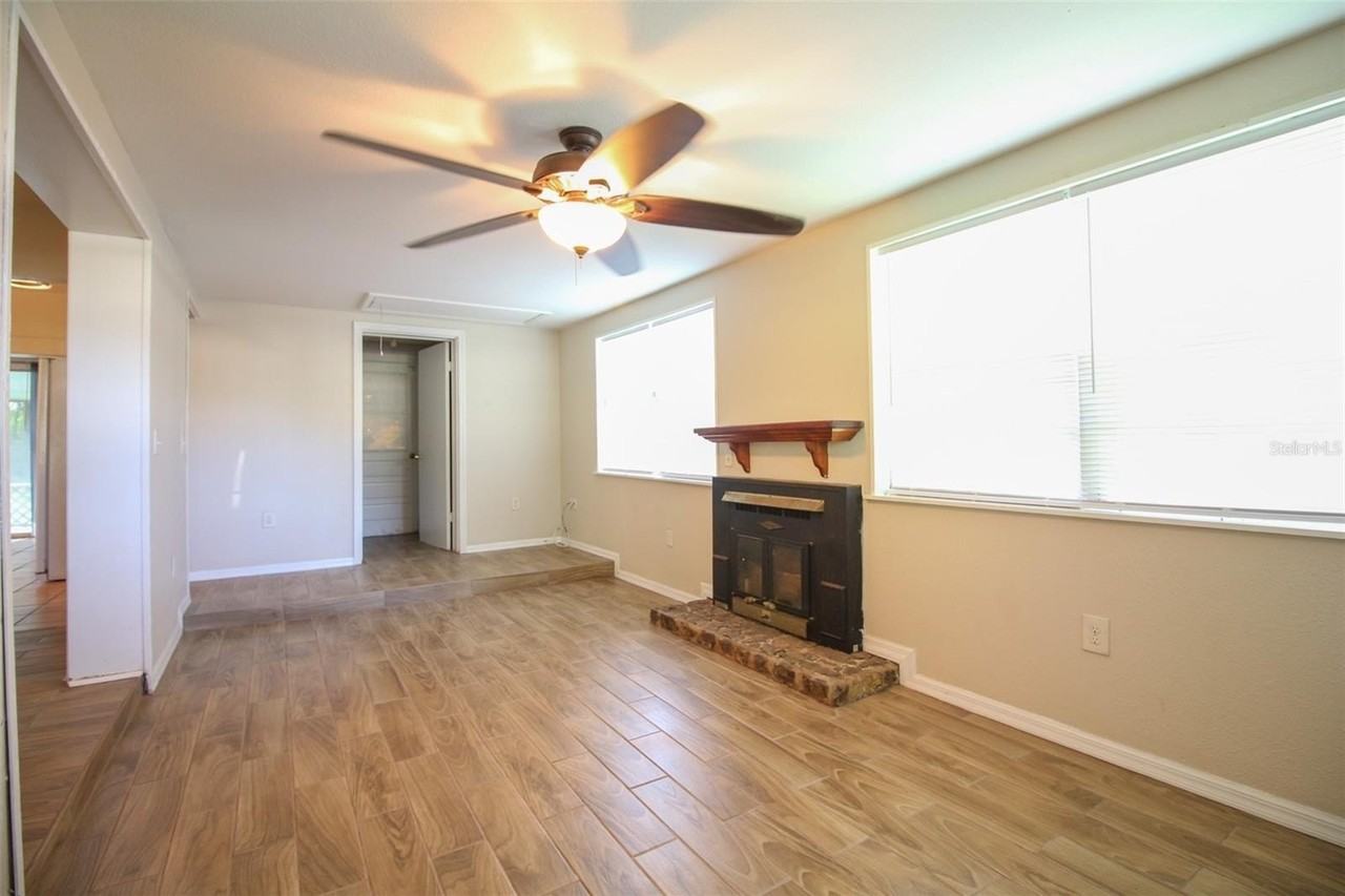 350 Bonnyview Dr - Photo 4 of 13