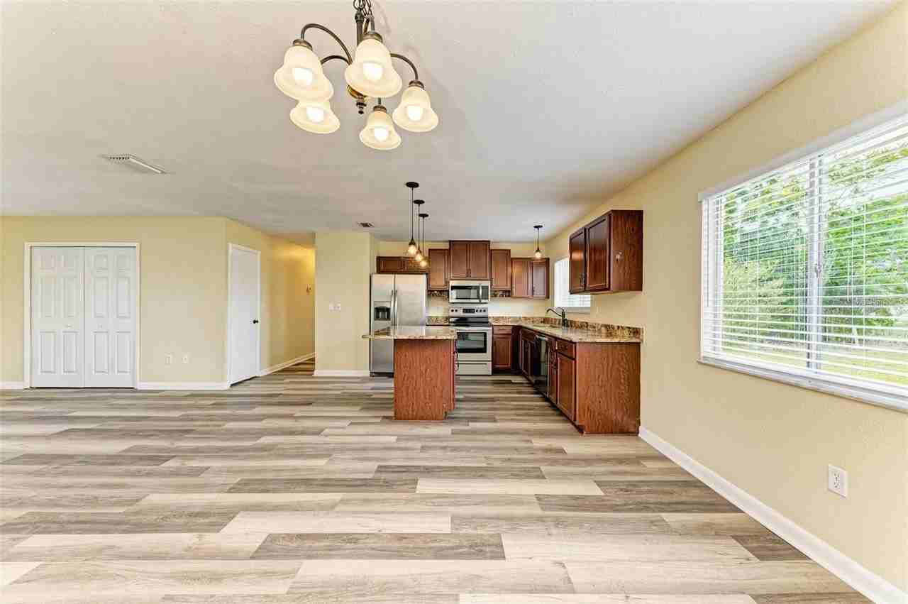 7120 Elyton Dr - Photo 4 of 30
