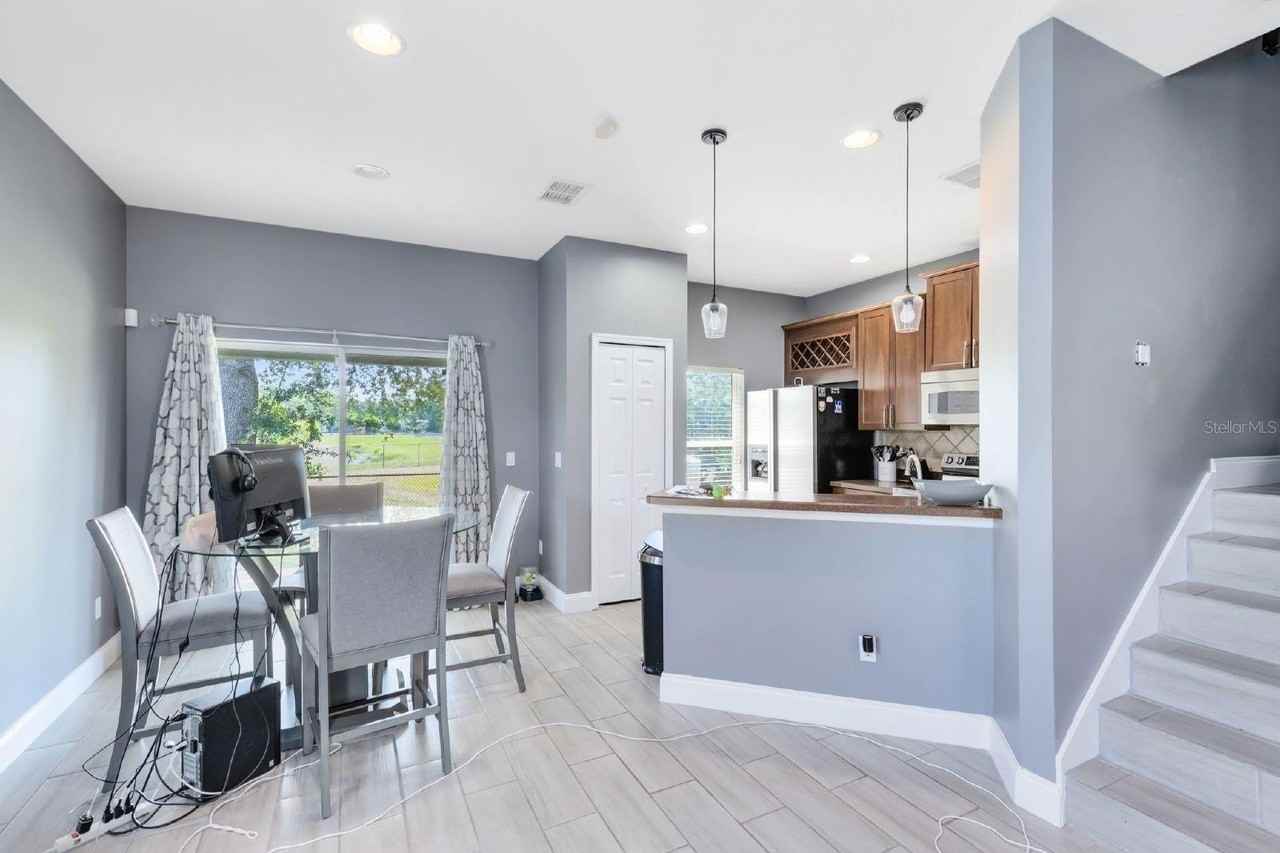 3891 Clubside Pointe Dr - Photo 3 of 22