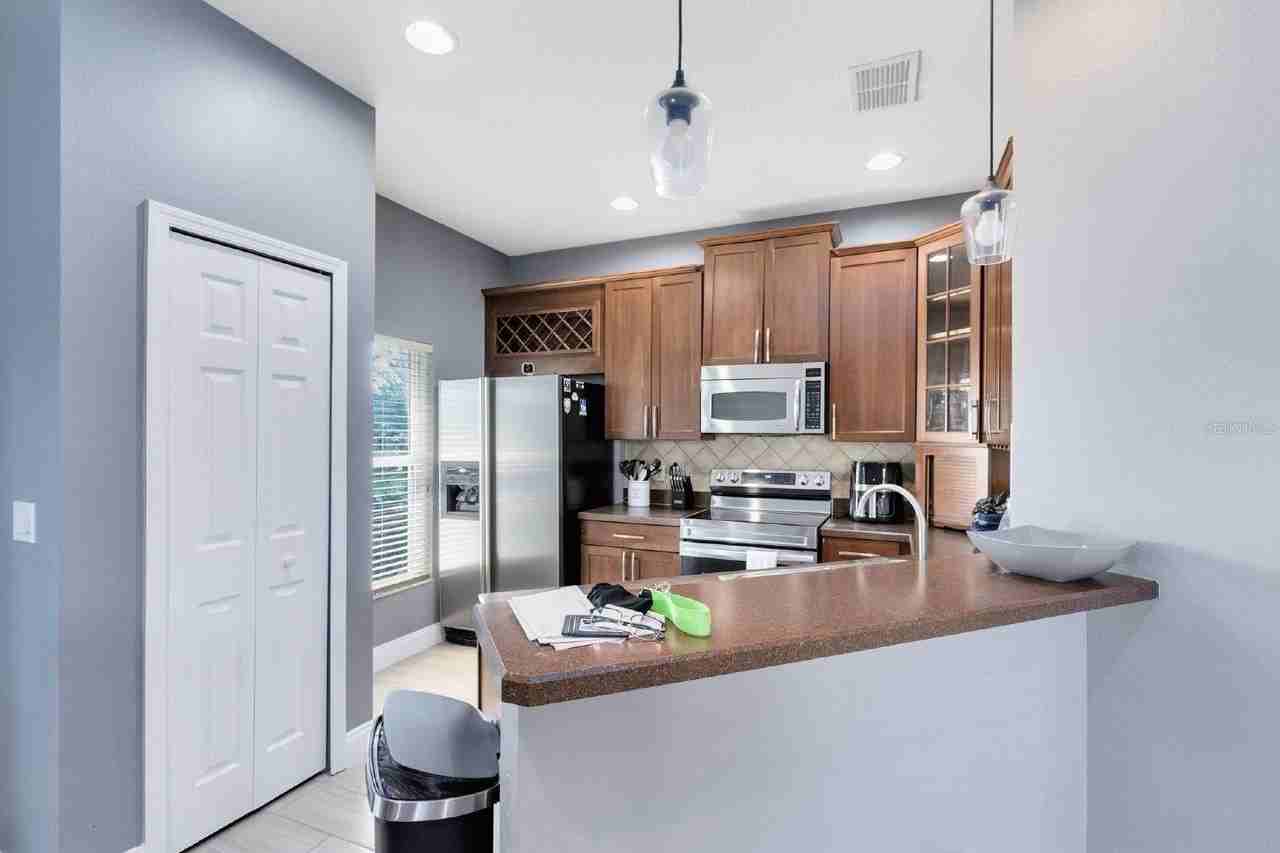 3891 Clubside Pointe Dr - Photo 7 of 22