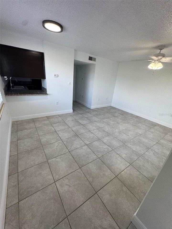 1195 Bentley Rd #1 - Photo 4 of 14