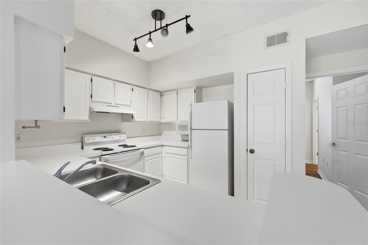 10000 Sw 52nd Ave #K59 - Photo 5 of 34