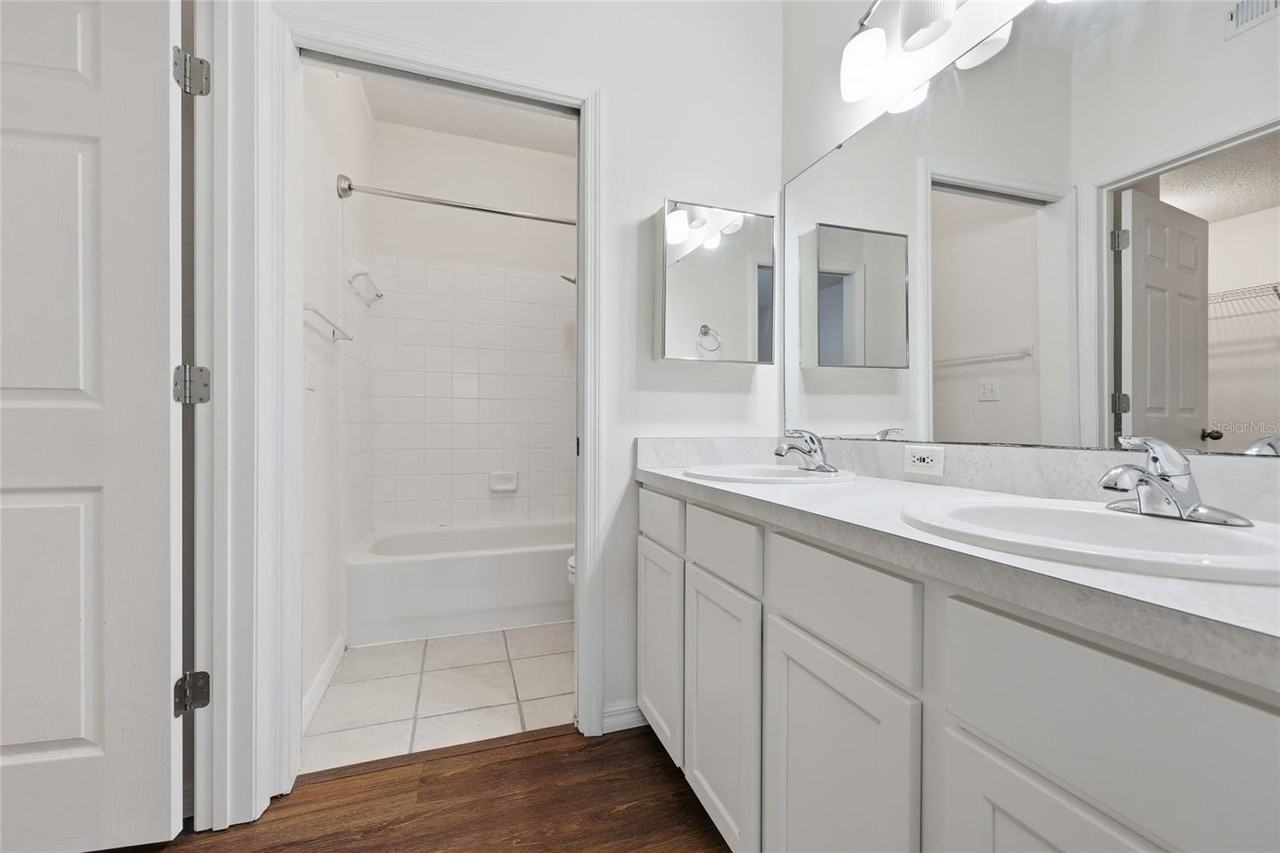 10000 Sw 52nd Ave #K59 - Photo 7 of 34