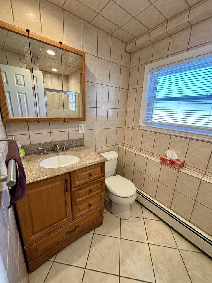 79 Monarch Ave - Photo 5 of 16