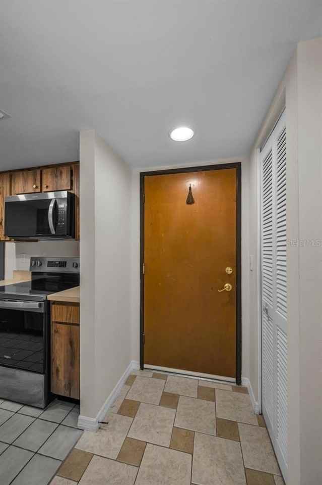 2581 Countryside Blvd #304 - Photo 5 of 36