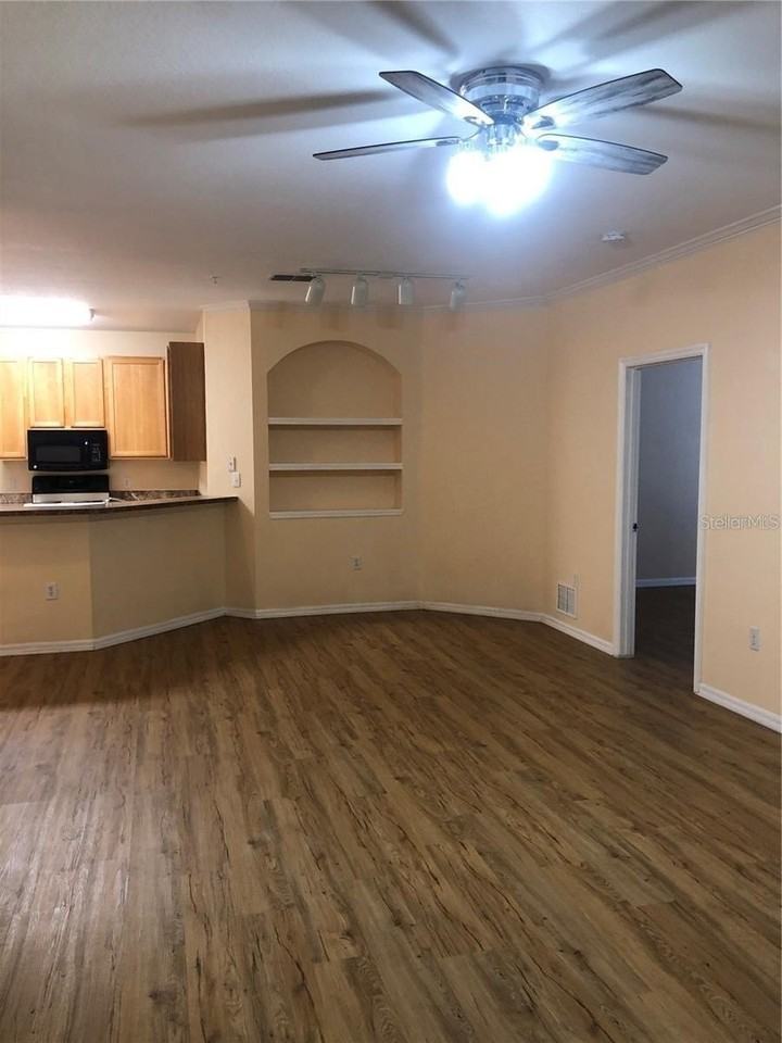 2407 Courtney Meadows Ct #104 - Photo 3 of 22