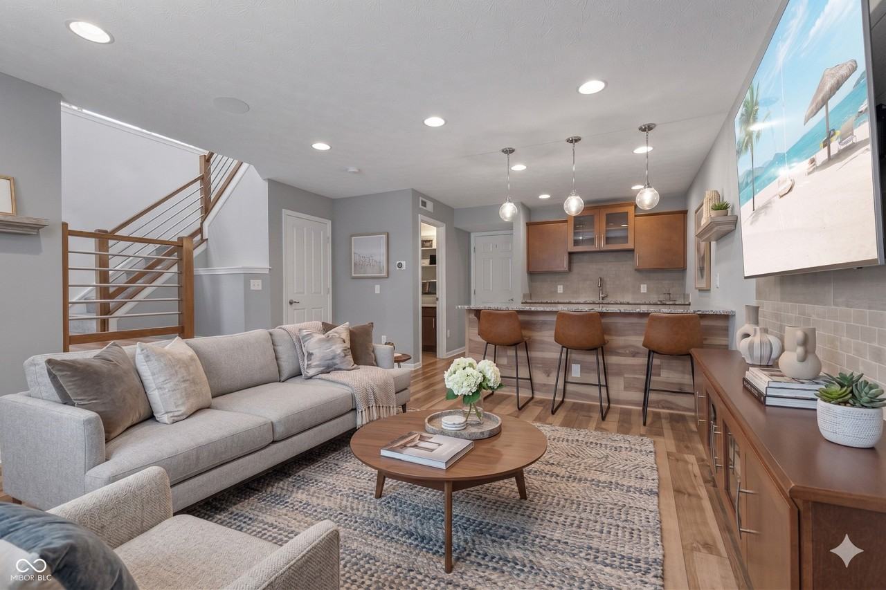 13093 Grand Vue Dr - Photo 4 of 35