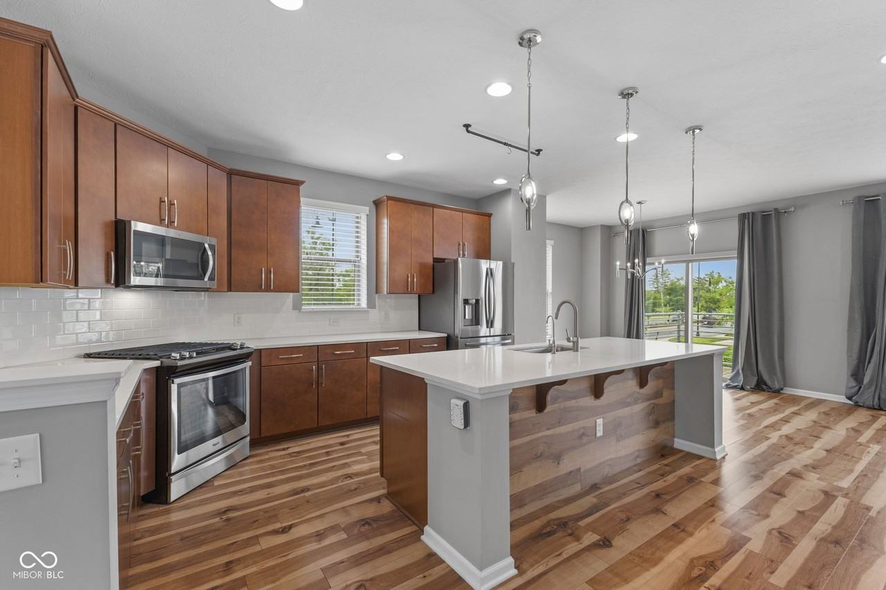 13093 Grand Vue Dr - Photo 7 of 35