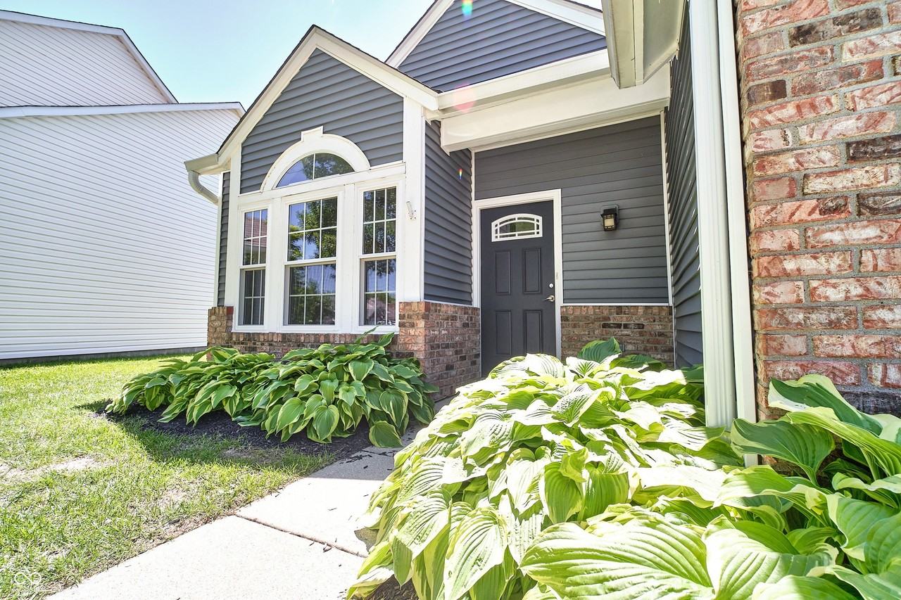 11193 Boston Way - Photo 3 of 50