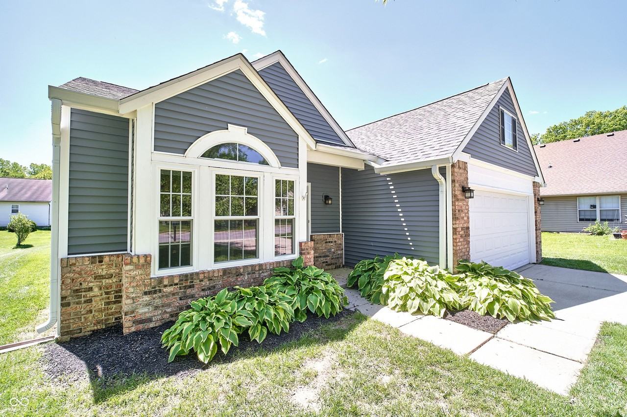 11193 Boston Way - Photo 4 of 50