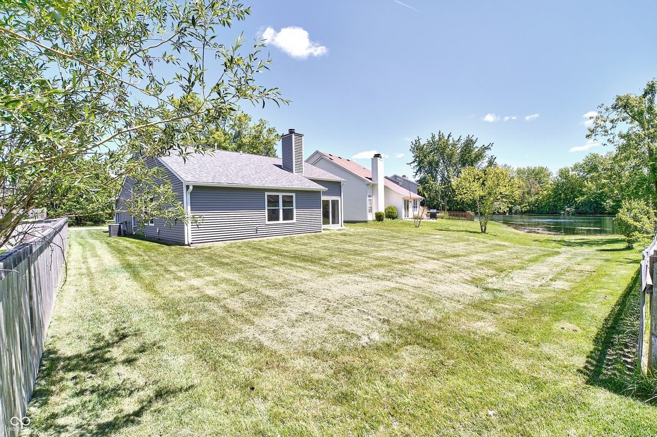 11193 Boston Way - Photo 6 of 50