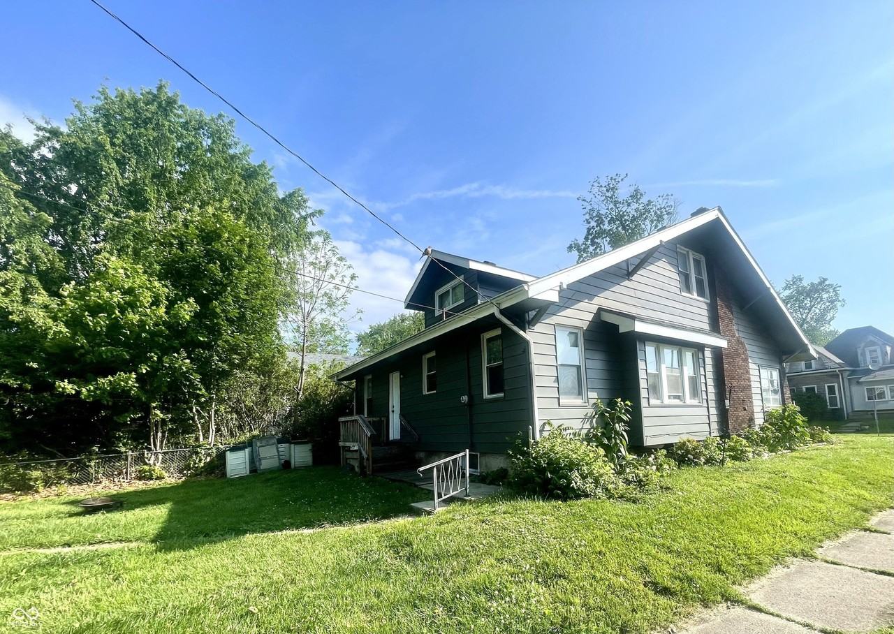 501 N Alameda Ave - Photo 4 of 29