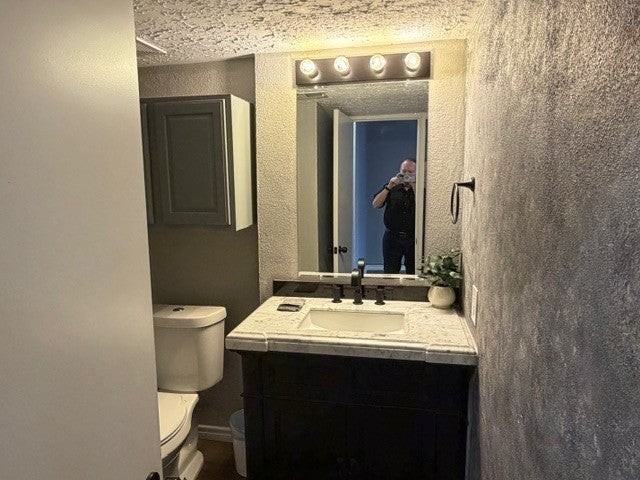 15372 Chipman Ln - Photo 4 of 10