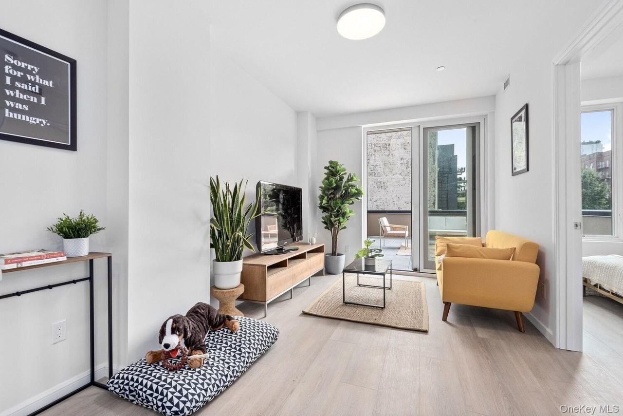 1 Lenox Rd #3B