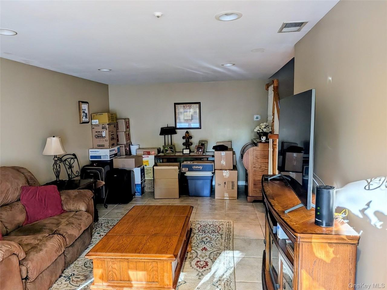 785 Blue Ridge Dr - Photo 3 of 6