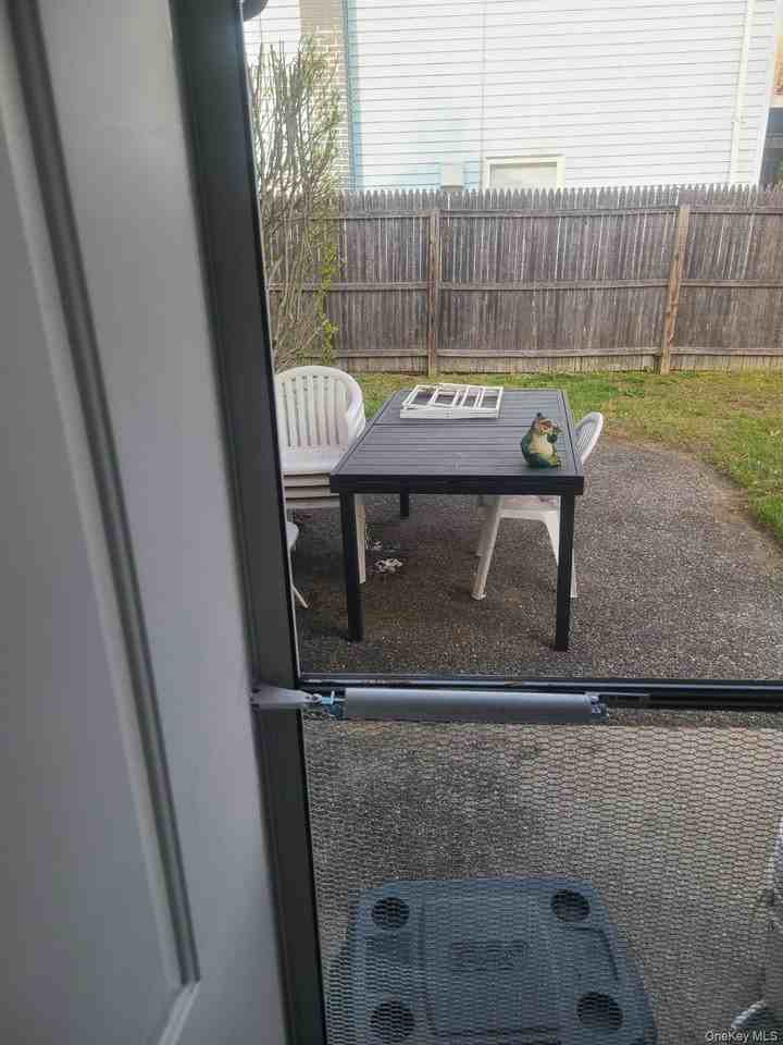 4 E Walnut St #FL1 - Photo 7 of 11