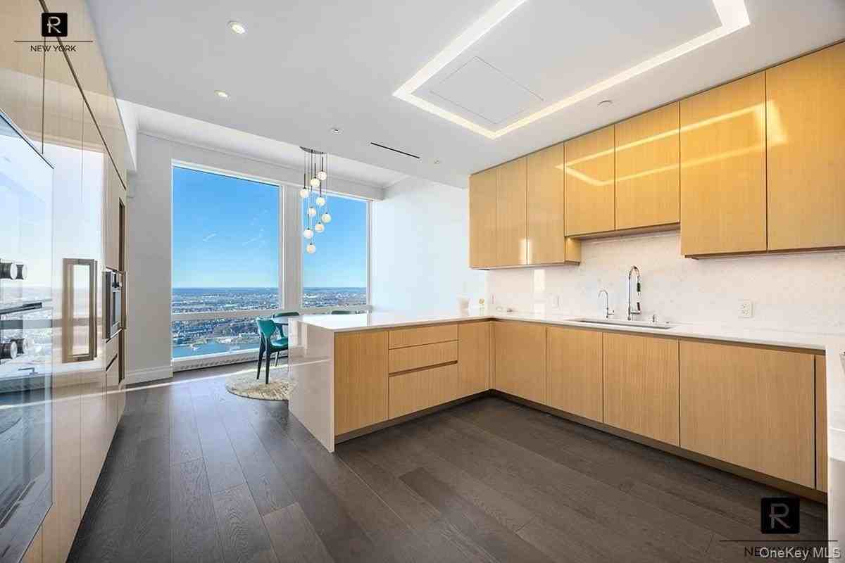 35 Hudson Yards #8101 - Photo 5 of 23