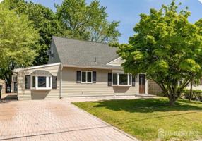 featured image of 39 Birch Ter