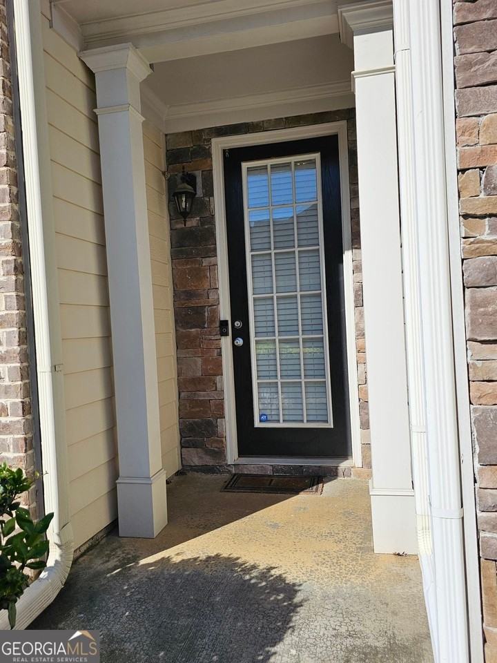 5747 Radford Loop - Photo 4 of 36