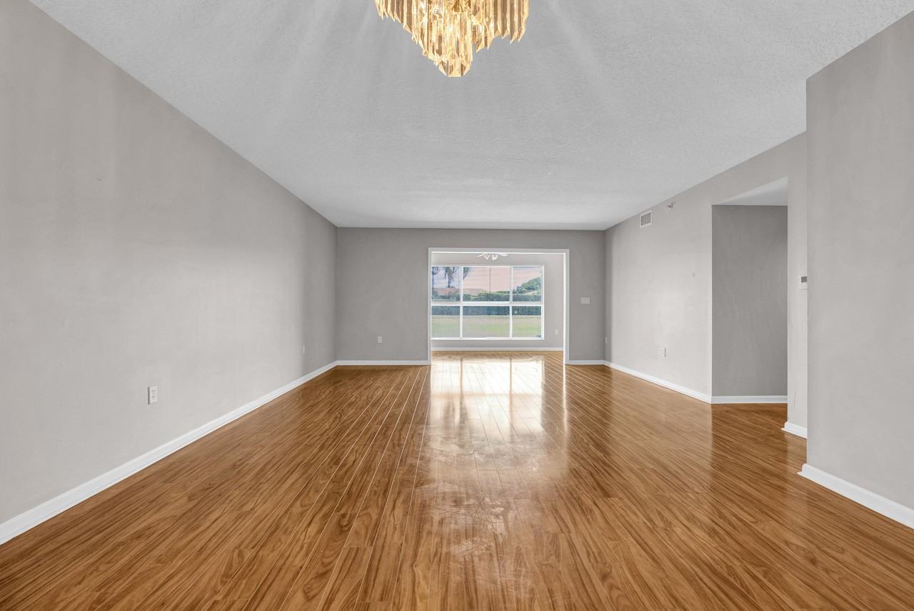 5952 Regal Glen Dr - Photo 2 of 50