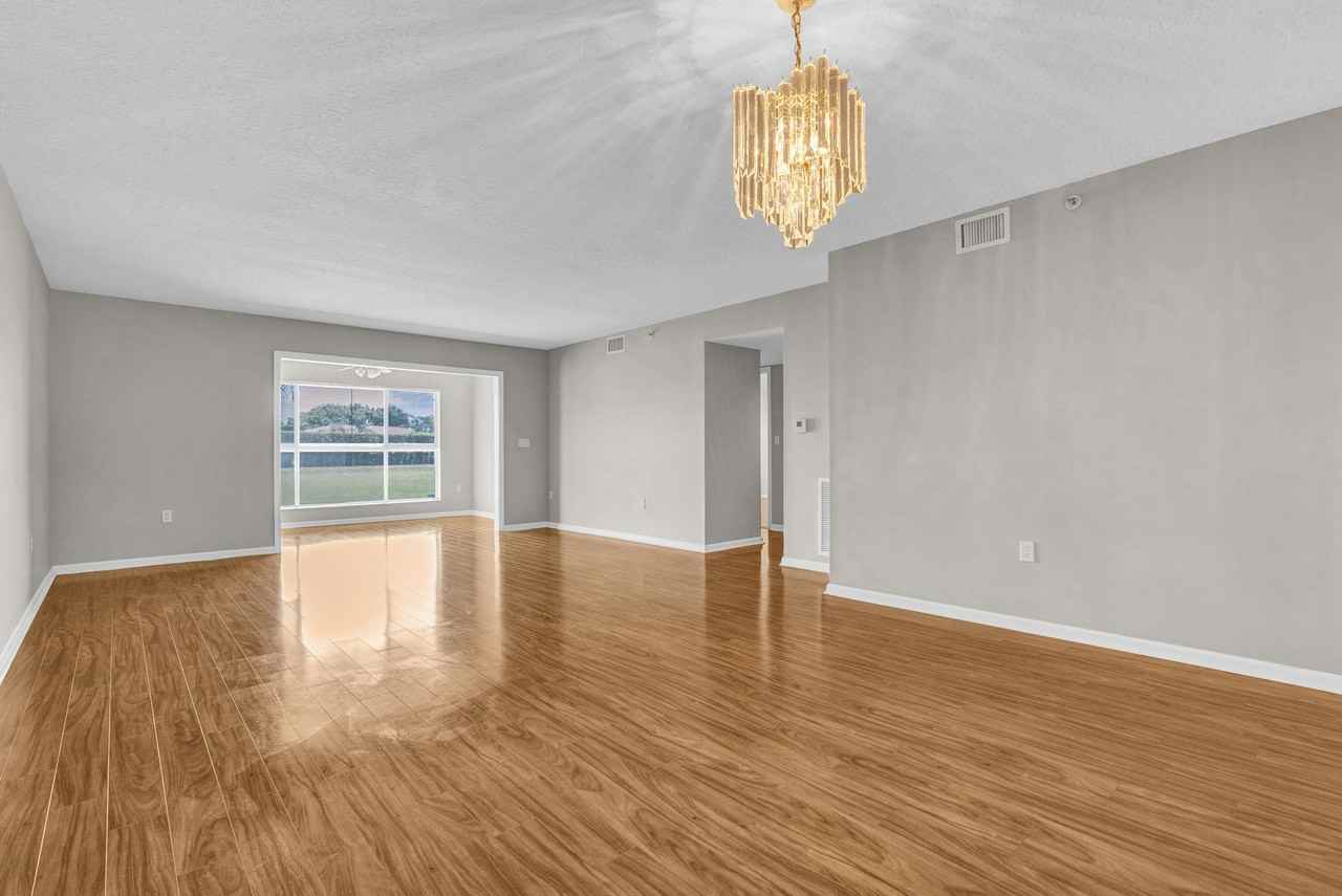5952 Regal Glen Dr - Photo 4 of 50