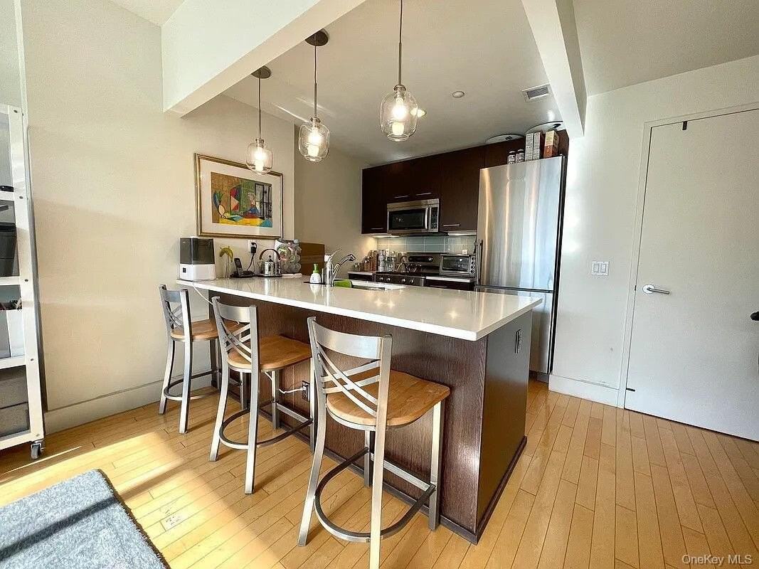 509 48th Ave #3J - Photo 3 of 10