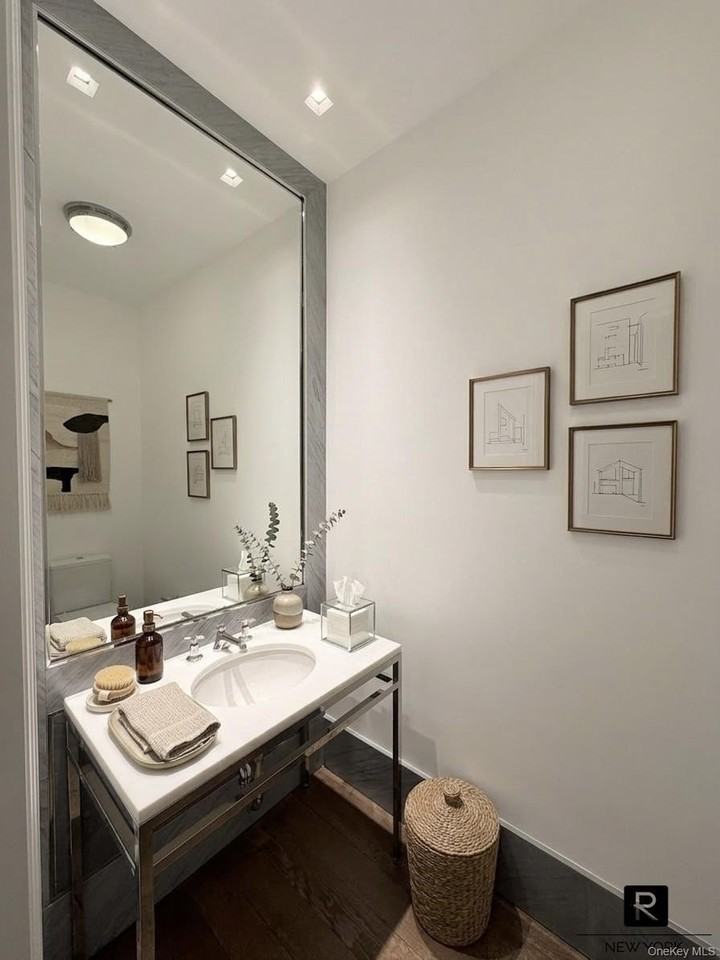 235 W 75th St #805 - Photo 5 of 29